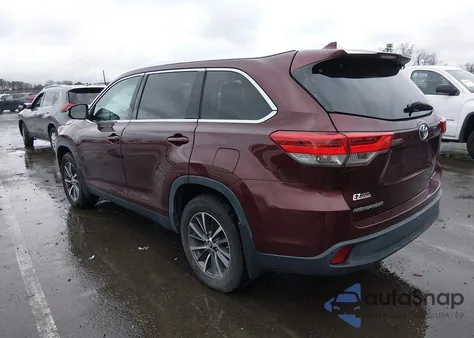 2019 Toyota Highlander Xle из США, поврежденный, VIN 5TDJZRFH7KS703221